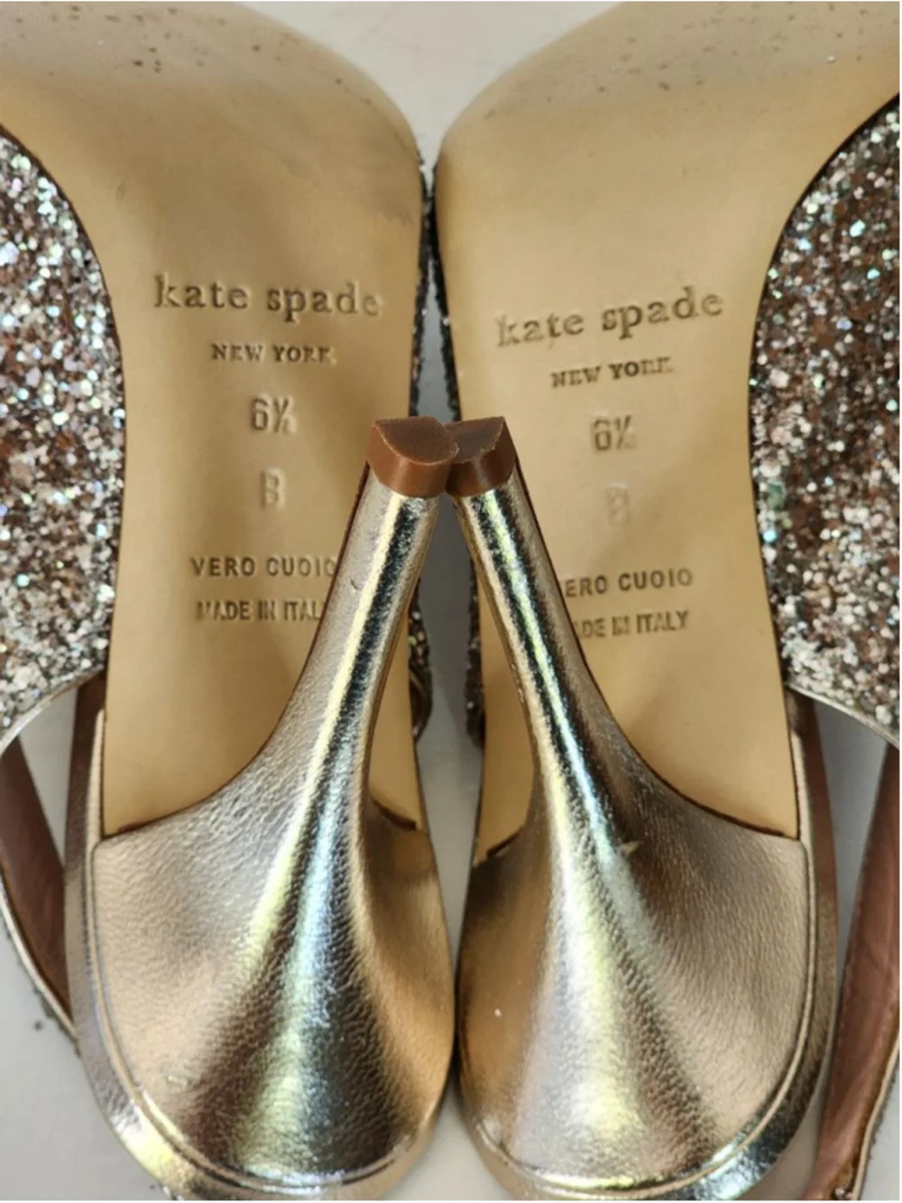 KATE SPADE Charm‎ Gold Glitter Bow Peep Toe Slingback Sandals Wedding Size 6.5